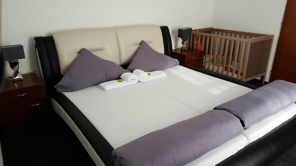 Hotel Excelent Rýmařov Kültér fotó